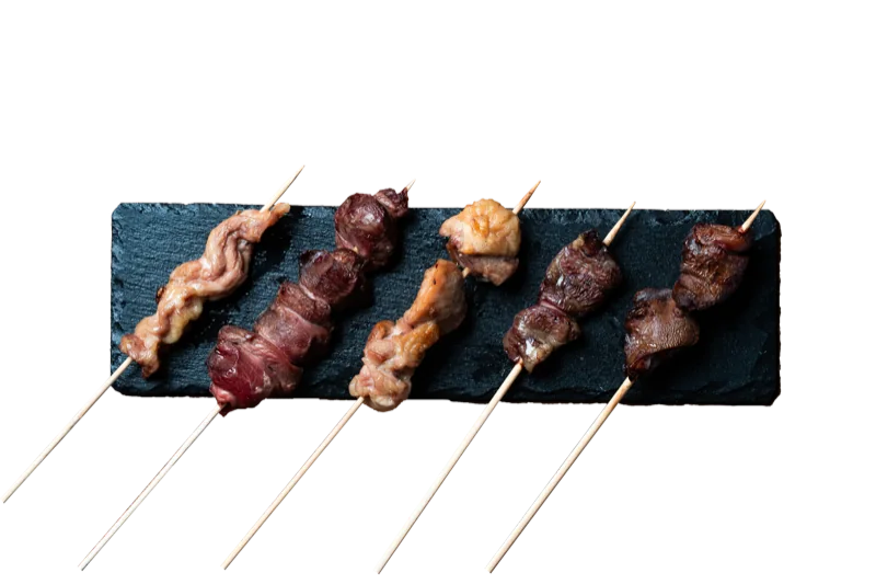 特選三河鶏炭焼き (モモ/砂肝/せせり/ハツ/レバー)